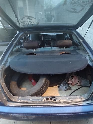 тайота 1992: Toyota Carina E: 1992 г., 1.6 л, Бензин, Хэтчбэк — 3