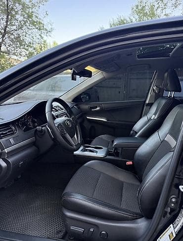 Продажа авто: Toyota Camry: 2012 г., 2.5 л, Автомат, Бензин, Седан — 4