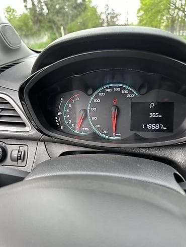 коробка на спарк: Chevrolet Spark: 2022 г., 1 л, Вариатор, Бензин, Хэтчбэк — 9