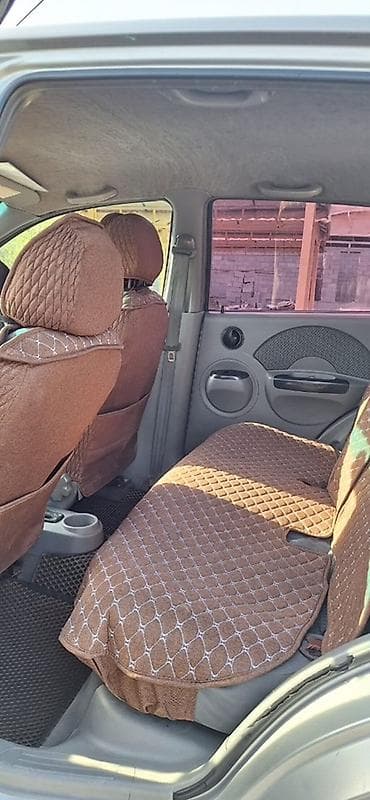 aveo: Chevrolet Aveo: 2004 г., Бензин, Хэтчбэк — 7