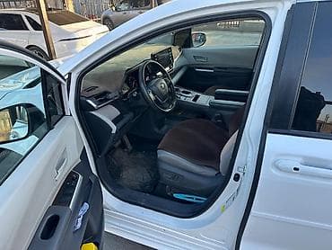 тайота сеана: Toyota Sienna: 2021 г., 2.5 л, Гибрид, Минивэн — 5