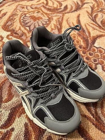 Женская обувь: Кроссовки, 38, Asics, Новый, цвет - Серый, Бесплатная доставка — 1