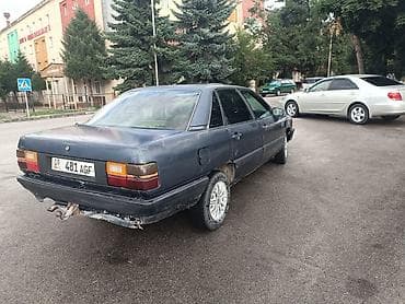 аудио касета: Audi 100: 1989 г., 2.2 л, Механика, Бензин, Седан — 4