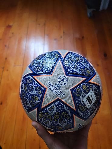 Оригинальный футбольный мяч adidas Istanbul, купленный в Америке