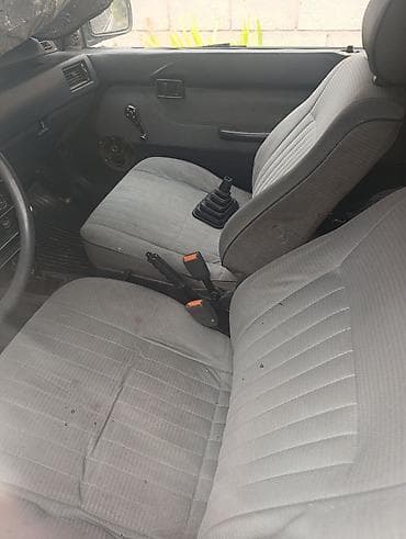 Продажа авто: Nissan Sunny: 1989 г., 1.4 л, Механика, Бензин, Хэтчбэк — 3