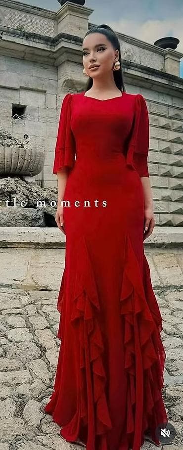 шикарный цвет: Вечернее платье в пол насыщенного красного цвета. - Силуэт — 1