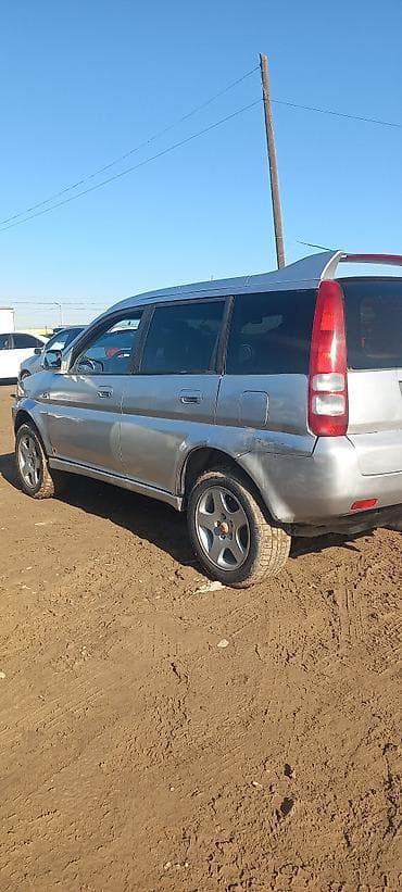 Honda HR-V: 1999 г., 1.6 л, Механика, Бензин, Кроссовер