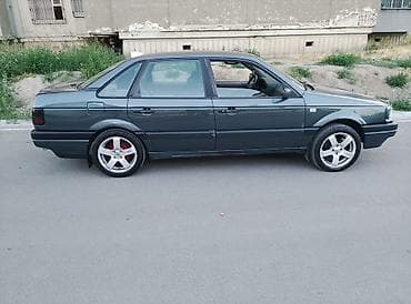 Транспорт: Volkswagen Passat: 1989 г., 1.8 л, Механика, Бензин, Седан — 3