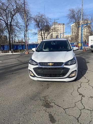 Chevrolet Spark: 2019 г., 1 л, Автомат, Бензин, Седан