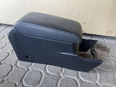 second hand: Подлокотник/центральная консоль для автомобиля. SUBARU OUTBACK кузов — 1