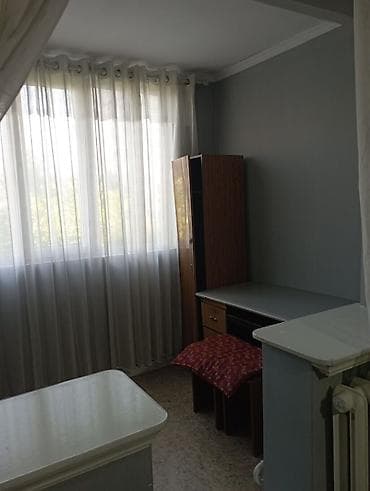 69: 1 комната, 32 м², 5 мкр 104 серия, 4 этаж — 6