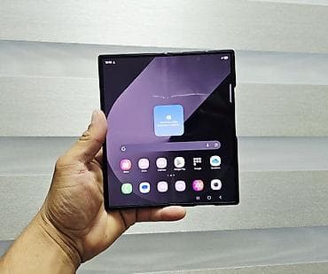 Samsung Galaxy Z Fold6, Б/у, 256 ГБ, цвет - Черный, 1 SIM, 2 SIM, eSIM