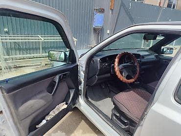 экран на венто: Volkswagen Vento: 1995 г., Автомат, Седан — 4