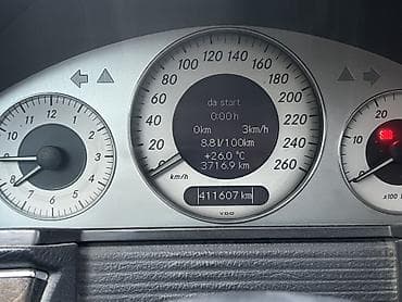 бензин токмок: Mercedes-Benz E-Class: 2003 г., 2.7 л, Автомат, Дизель, Седан — 5