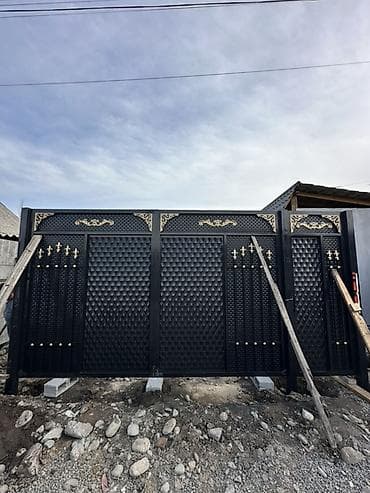 Цена договорная от 35 тыс и выше. Металлические ворота и калитки под