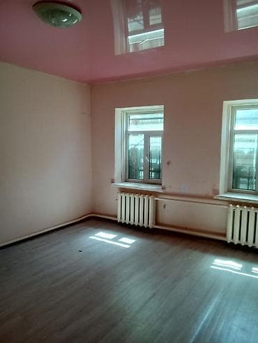 секционные комнаты: Сдается помещение с крытым двором. Описание объекта: - — 4