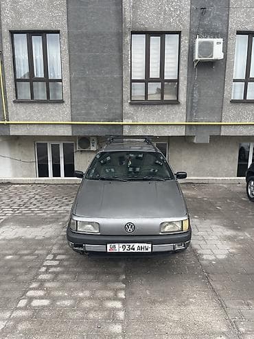 Унаа сатуу: Volkswagen Passat: 1988 г., 1.8 л, Кол менен иштөөчү, Газ, Универсал — 1