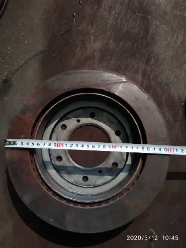 перфорированные тормозные диски: Mitsubishi Pajero 3 Передний тормозной диск, Митсубиси Паджеро 3 В — 2