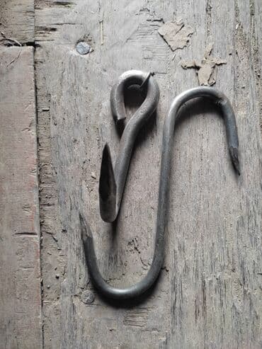 кой кыркыч: Продаю крюки разные для туш скота заводские зделаны из нержавейки цена — 2