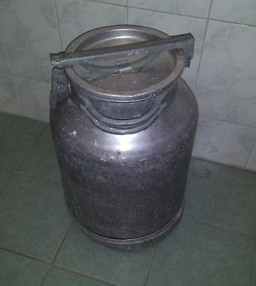 Бочкалар: Алюминиевая фляга, советская, 40 литров, целая, крышка с резинкой — 1