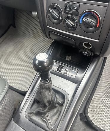 авто под выку: Hyundai Elantra: 2005 г., 1.6 л, Механика, Бензин, Седан — 6