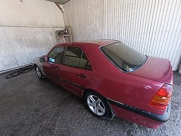 Mercedes-Benz C-Class: 1993 г., 0.2 - engine capacity л, Кол менен иштөөчү, Бензин, Седан — 1