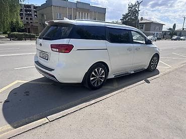 реклама на авто наклейки: Kia Carnival: 2017 г., 2.2 л, Автомат, Дизель, Минивэн — 8