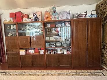 Секция-стенка для гостиной из шпонированного дерева, классический