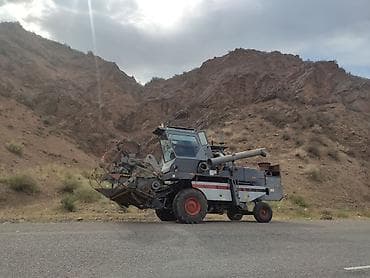 mini cooper: Комбайн зерноуборочный «НИВА» (СК-5М) состояние очень хорошее вложения — 1