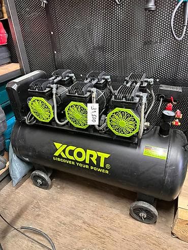 манометор: Бесшумный безмасляный компрессор Xcort KSCO3-120x3 - Тип: Silent Oil — 2