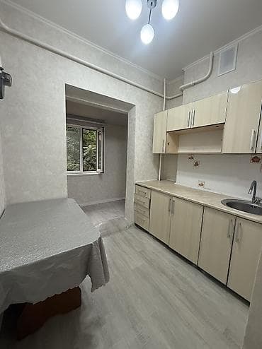 Недвижимость: 1 комната, 34 м², ул. Московская / Гоголя 105 серия, 1 этаж, Косметический ремонт — 5