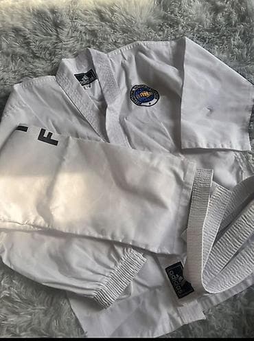 сека: Новая ‼️ Стоило 2800 Продам за 1500 Рост : 150 Кимоно для тхэквондо — 1