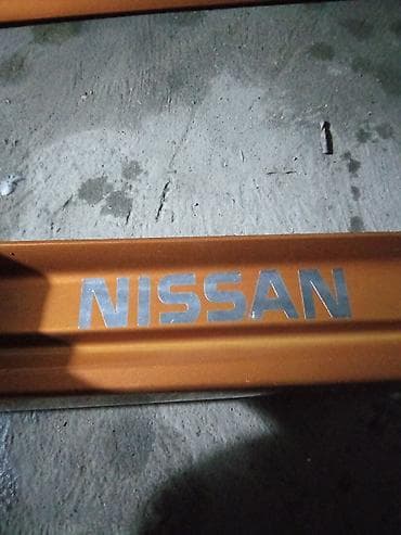 Декоративные накладки На пороги, Nissan