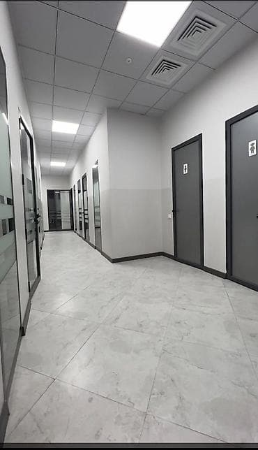 офис снять: Аренда офисов, 210 м², В жилом комплексе, 1 линия, С отдельной кухней, С отдельным сан узлом — 1