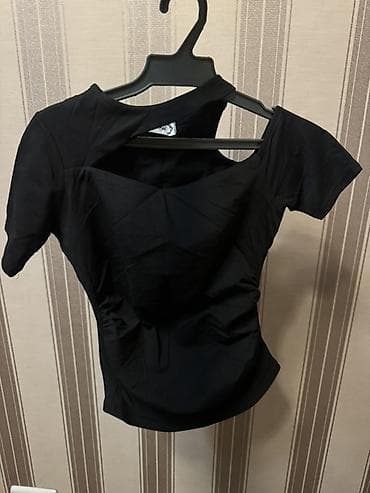 топики женские: Топ, Трикотаж, Ассиметричная модель, Новый, S — 1