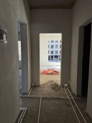 мкр улан 2 продаю квартиру: 1 комната, 51 м², Элитка, 3 этаж, ПСО (под самоотделку) — 2