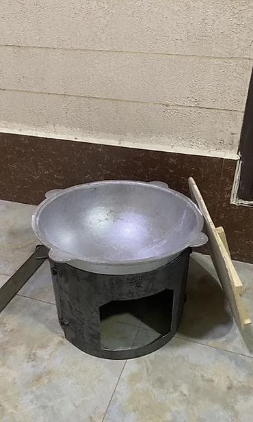 Казан с печью для приготовления на открытом огне - Комплект: чугунный