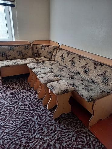 кухонные гарнитуры каракол: Кухонный мягкий уголок, Б/у, ЛДСП, цвет - Бежевый — 1