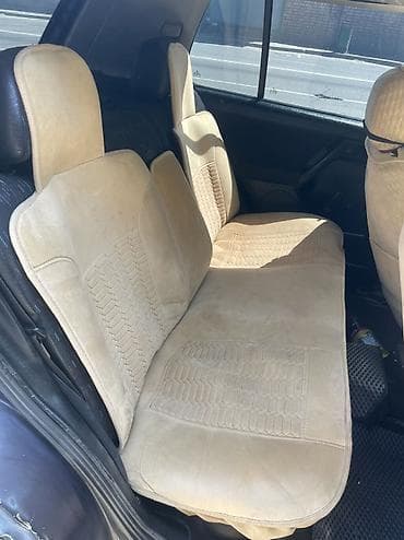 Продажа авто: Volkswagen Golf: 1994 г., 1.6 л, Механика, Бензин, Хэтчбэк — 9