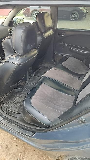 Toyota Avensis: 2002 г., 1.8 л, Механика, Бензин, Универсал — 6