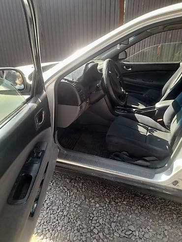 12 220: Mitsubishi Galant: 2000 г., 2 л, Механика, Бензин, Универсал — 6