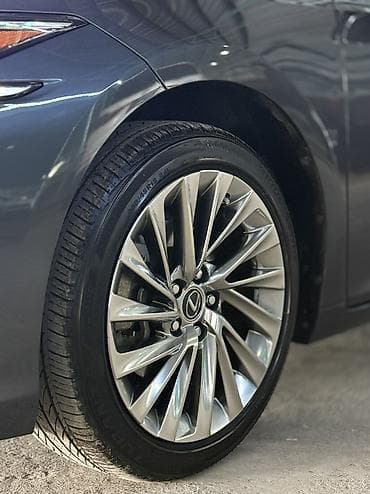 lexus aristo: Lexus ES: 2023 г., 2.5 л, Гибрид — 4