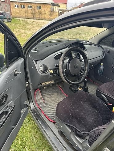 шевроле внедорожник: Chevrolet Spark: 2005 г., 0.8 л, Ручные, Бензин, Хэтчбэк — 9