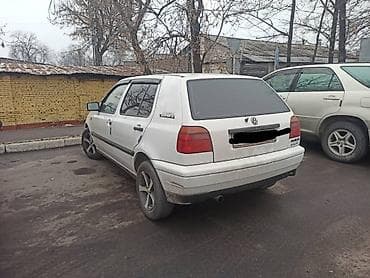 Продажа авто: Volkswagen Golf: 1994 г., 1.6 л, Механика, Бензин, Хэтчбэк — 4