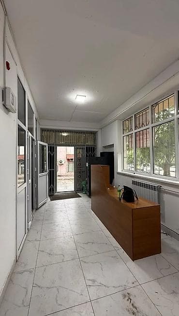 в ивановке: 🏢 Сдаётся отдельно стоящее здание 500 м² в районе Восток-5 📍 Первая — 1