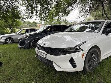 mazda 3: Kia K5: 2021 г., Автомат, Бензин, Седан — 1