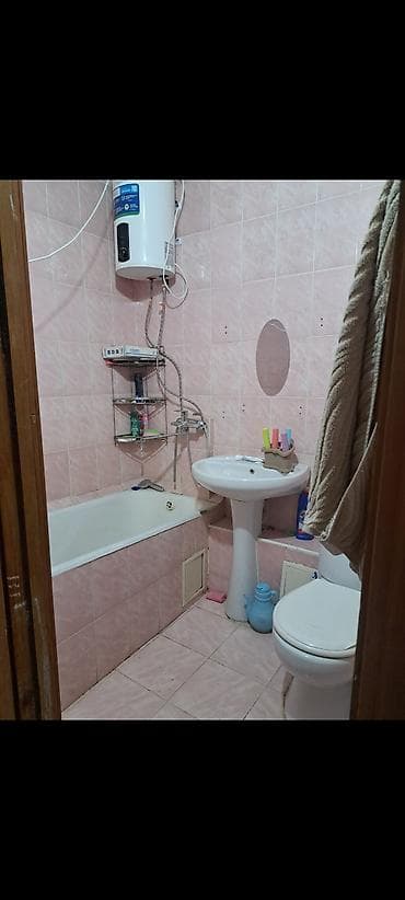 Недвижимость: 2 комнаты, 44 м², 104 серия, Кок-Жар мкр 104 серия, 4 этаж, Косметический ремонт — 7