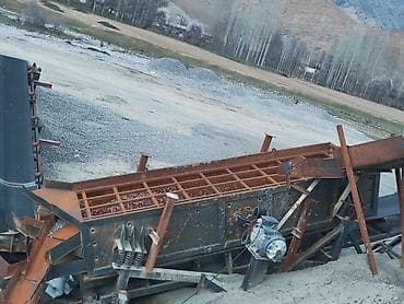 купить камнедробилку: Мобильная дробильная установка (щековая/ударная) на шасси с дизельным — 2