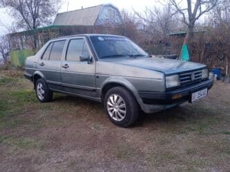 Volkswagen Jetta: 1988 г., 1.8 л, Седан