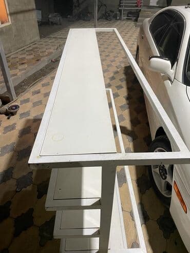 оборудование для бутика: Продаю полку для бутика очень в хорошем состоянии — 7